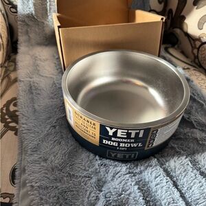 Yeti Boomer Dog Bowl - Silver and Blue